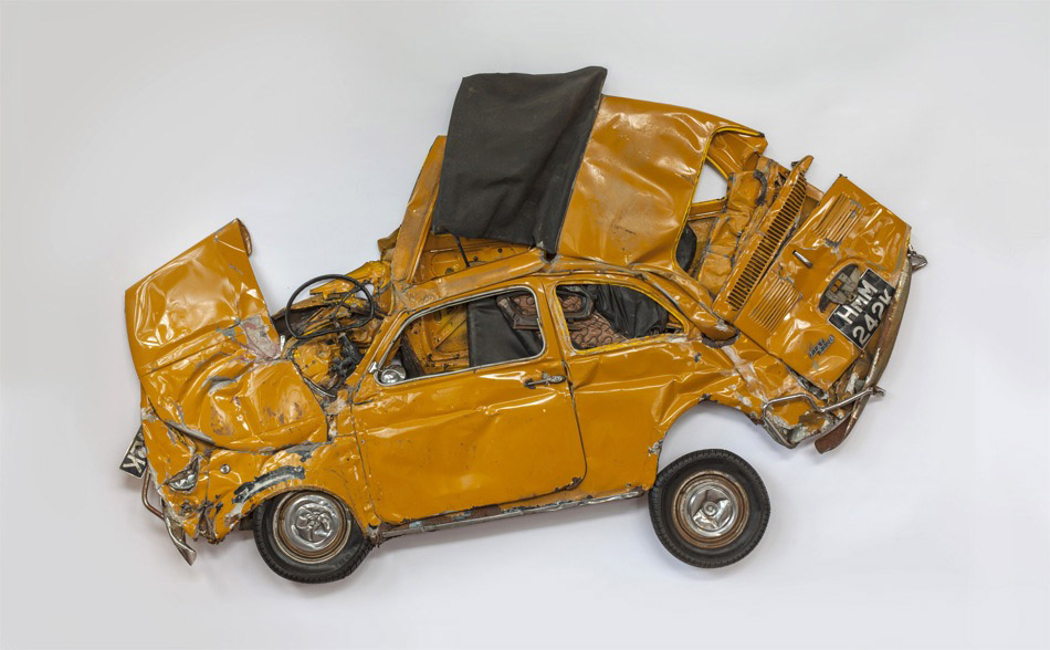 Плоские автомобили Фиат-500 художника Рона Арада