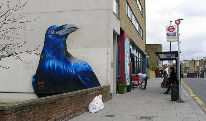 Работы дуэта Irony & Boe на улицах Восточного Лондона