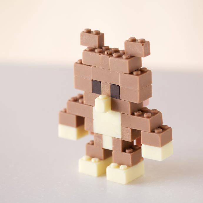 Съедобный конструктор Lego дизайнера Akihiro Mizuuchi, сделанный из шоколада