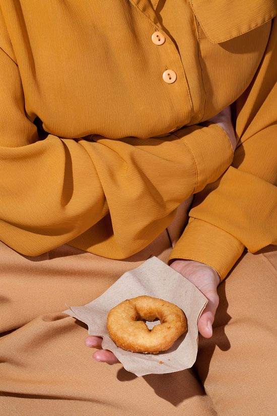 Серия «Wardrobe Snacks» фотографа Kelsey McClellan и стилиста Michelle Maguire