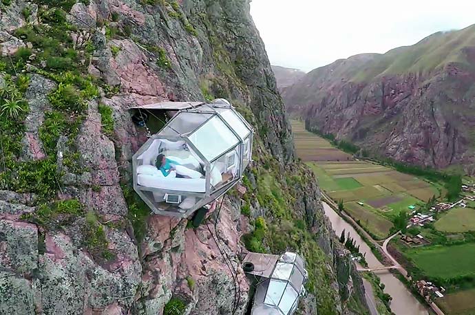 Отель Skylodge Adventure Suites на высоте 400 футов в Священной долине Перу