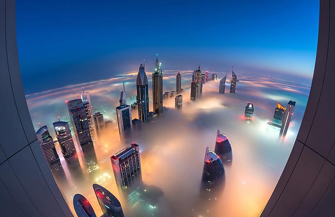 Облака и небоскрёбы на фотографиях Daniel Cheong, Дубай, ОАЭ