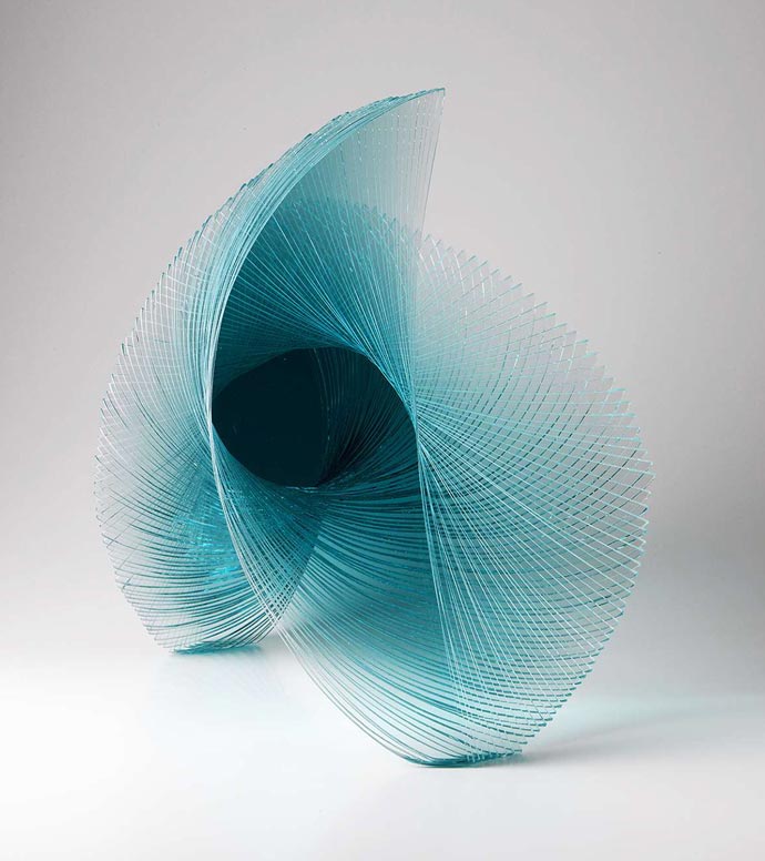 Многослойные стеклянные композиции японской художницы Niyoko Ikuta