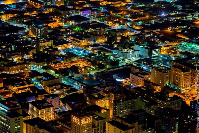 Снимки ночного Лос-Анжелеса с воздуха фотографа Vincent Laforet