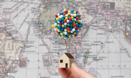 «Balloon Pin House» – набор булавок британского дизайнера Clive Roddy