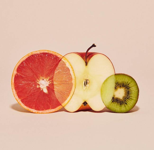 Яблоки, апельсины и другие фрукты Yuni Yoshida