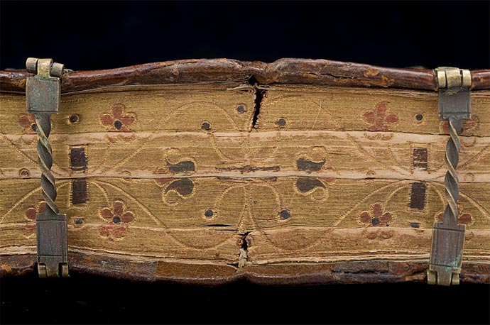 Старинная книга XVI века – 6 книг под одной обложкой