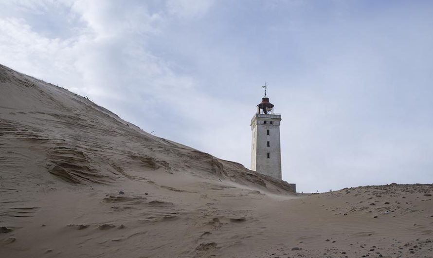 Дом на дюнах : Реконструкция маяка Rubjerg Knude