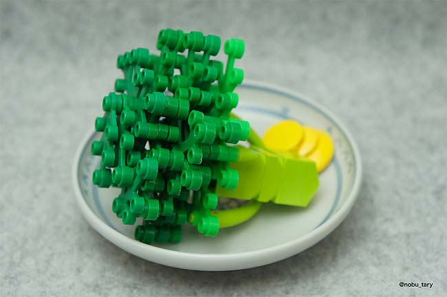 Продукты питания из конструктора Лего японского художника Tary