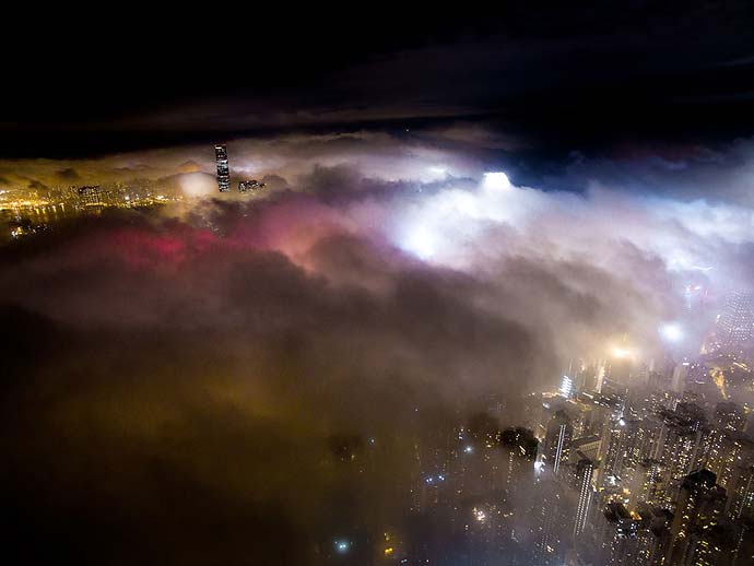 Туманы большого города : Фотографическая серия Andy Yeung