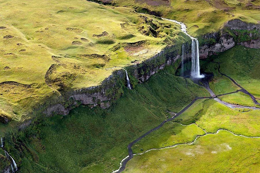 Страна льдов : Аэрофотографии Исландии Sarah Martinet
